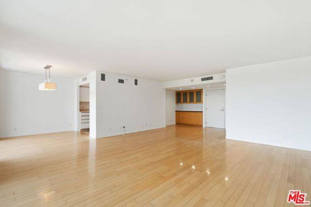 Santa Monica, CA 90402,201 Ocean Avenue #1705P