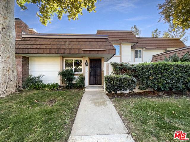 Chatsworth (los Angeles), CA 91311,10100 Larwin Avenue #3