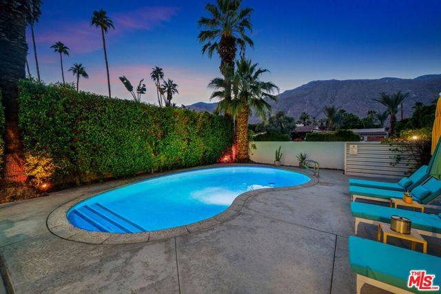 Palm Springs, CA 92264,540 S Vista Oro