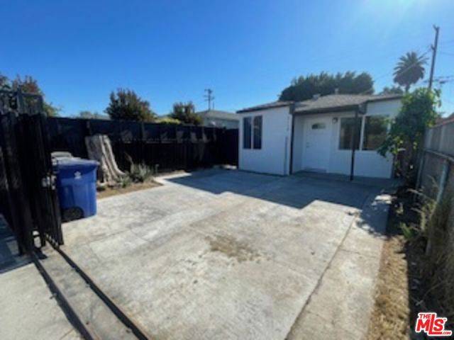 Compton, CA 90222,2114 E Oris Street