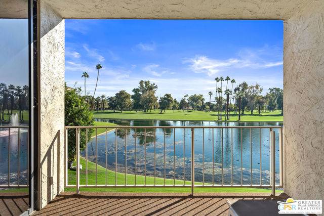 Rancho Mirage, CA 92270,910 Island Drive #209