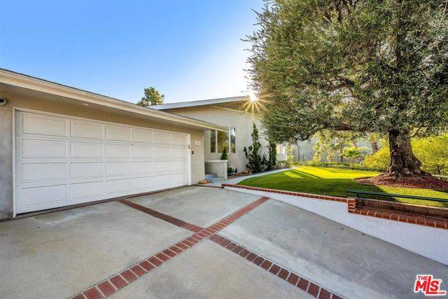 Studio City (los Angeles), CA 91604,3506 Wrightwood Court