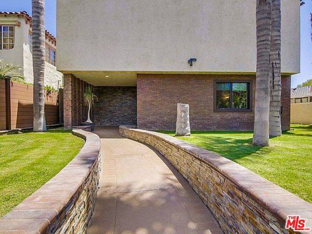 San Diego, CA 92109,4111 Bayard Street