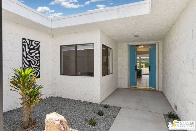 Palm Springs, CA 92264,2455 S Madrona Drive