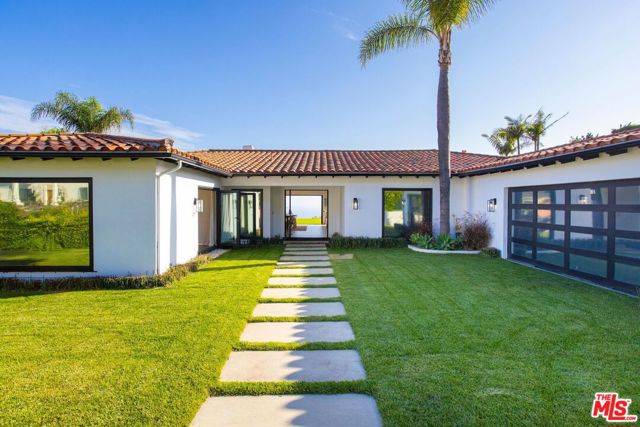 Pacific Palisades (los Angeles), CA 90272,18048 Blue Sail Drive