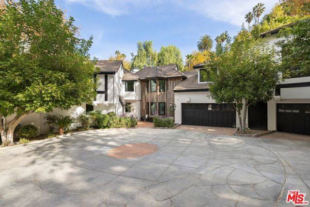 Encino (los Angeles), CA 91436,16881 Oak View Drive