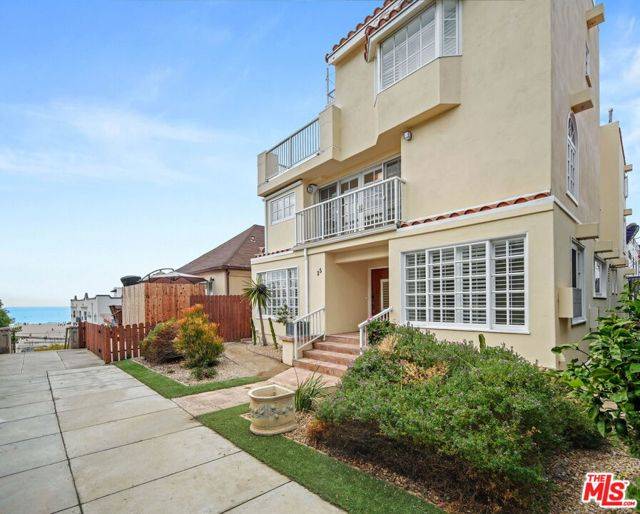 Santa Monica, CA 90401,25 Arcadia Terrace #2