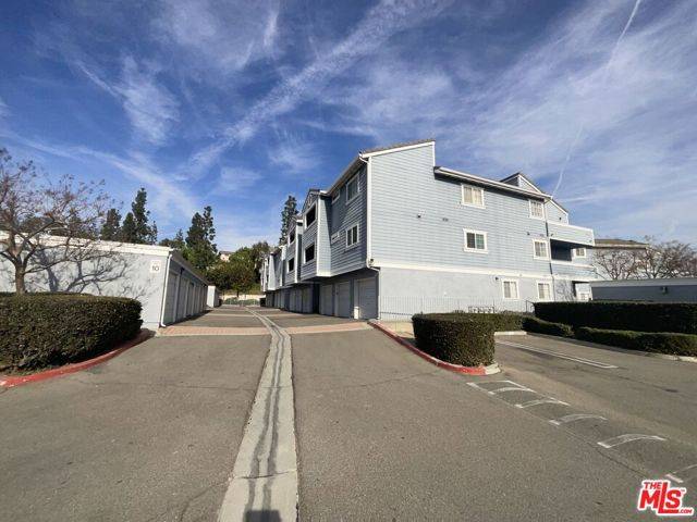 Placentia, CA 92870,121 S Lakeview Avenue #121 G