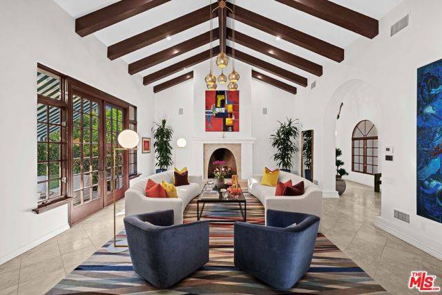 Santa Barbara, CA 93108,2347 E Valley Road