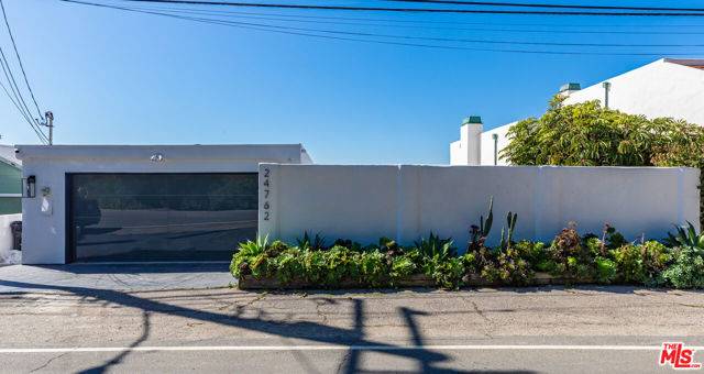 Malibu, CA 90265,24762 Malibu Road