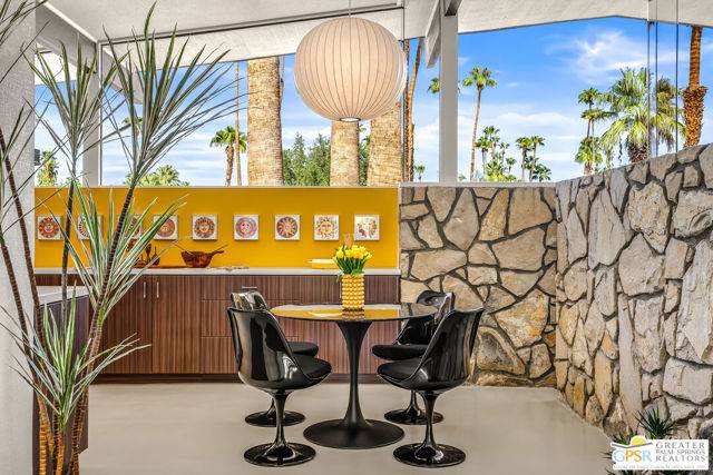 Palm Springs, CA 92264,2455 S Via Lazo