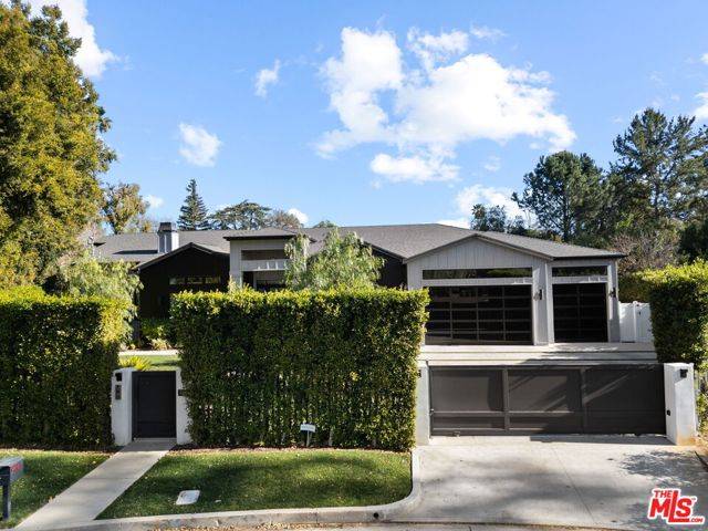 Tarzana (los Angeles), CA 91356,5160 Donna Avenue