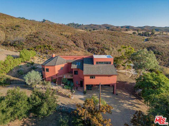 Malibu, CA 90265,34136 Mulholland Highway