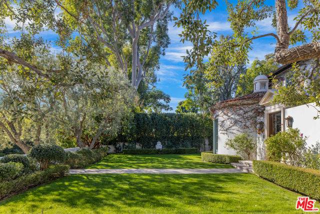 Pacific Palisades (los Angeles), CA 90272,563 Spoleto Drive
