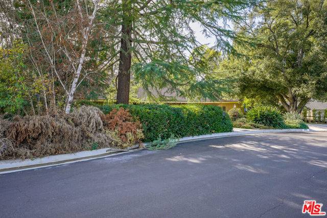 Woodland Hills (los Angeles), CA 91364,5051 Arundel Drive