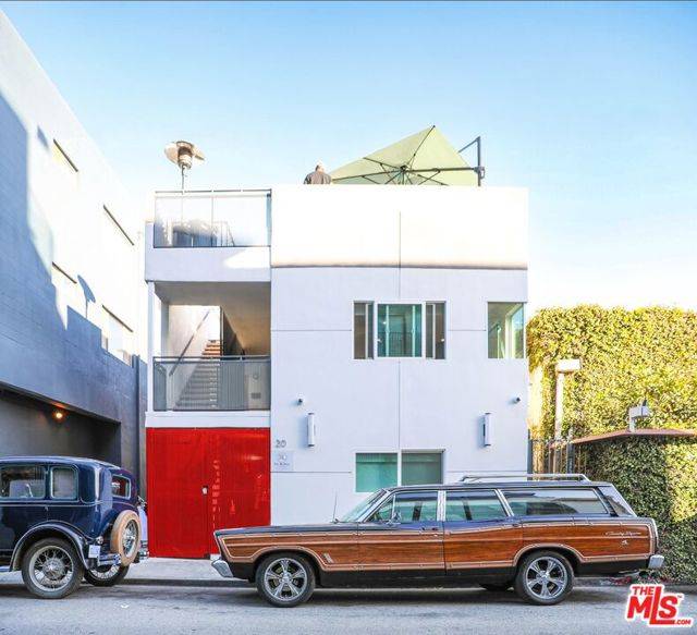 Venice (los Angeles), CA 90291,20 17th Avenue