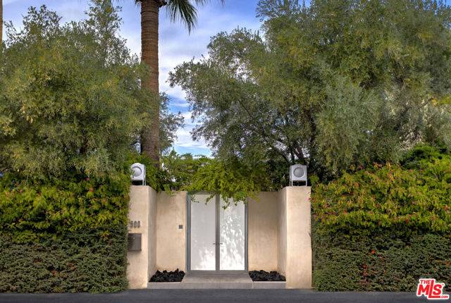 Palm Springs, CA 92262,500 W Crescent Drive