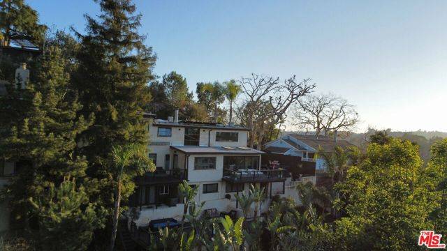 Los Angeles, CA 90046,7483 Palo Vista Drive