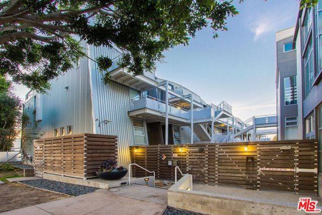 Venice (los Angeles), CA 90291,615 Hampton Drive #D301