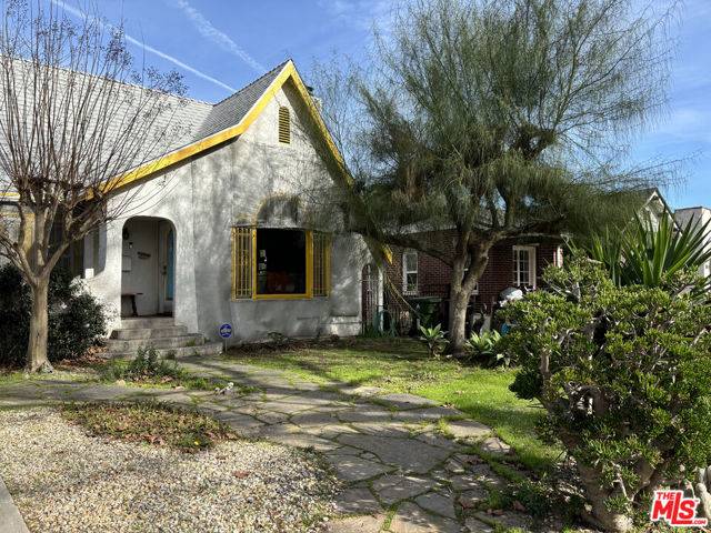 Los Angeles, CA 90039,3771 Glenfeliz Boulevard