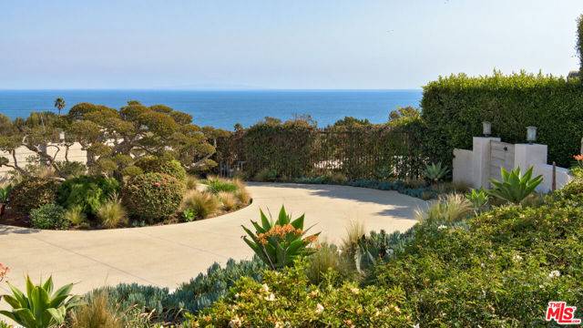 Malibu, CA 90265,7111 Grasswood Avenue