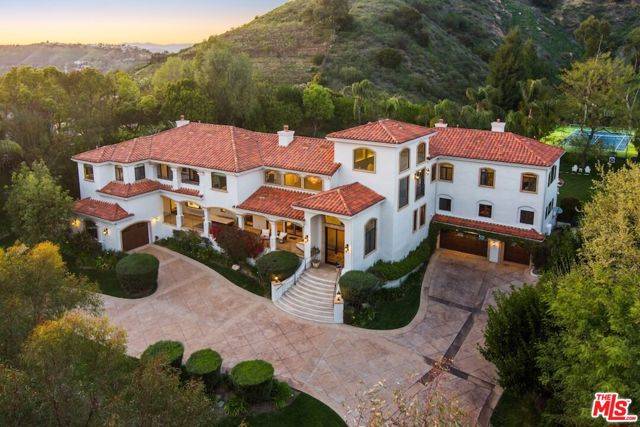 Calabasas, CA 91302,23593 Park South Street