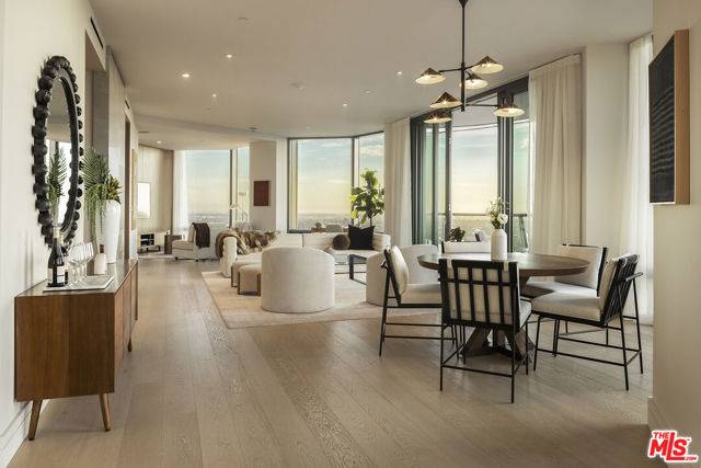 Los Angeles, CA 90067,211 Elm Court #24A