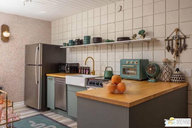 Palm Springs, CA 92264,1111 E Palm Canyon Drive #365