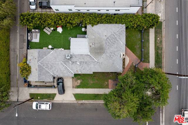 Van Nuys (los Angeles), CA 91401,13559 Burbank Boulevard