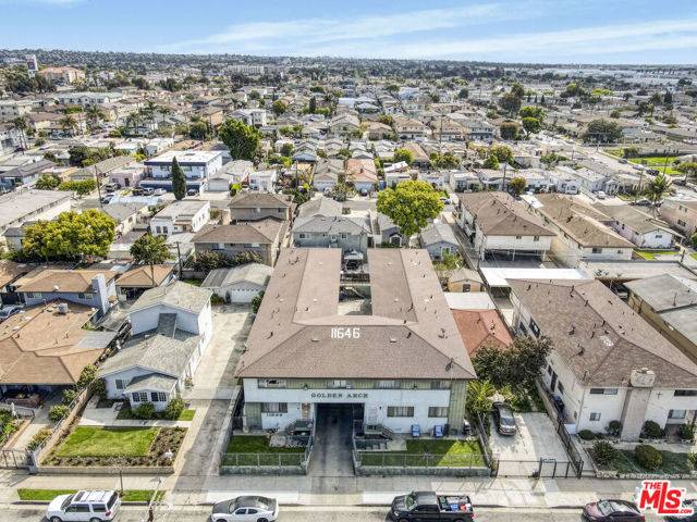 Hawthorne, CA 90250,11646 Birch Avenue