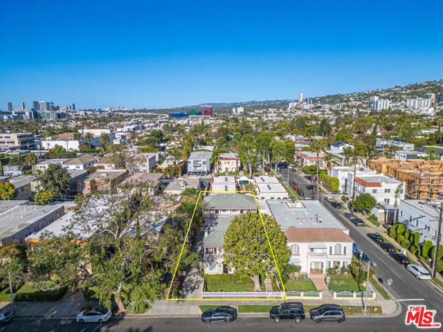 Los Angeles, CA 90046,751 N Hayworth Avenue
