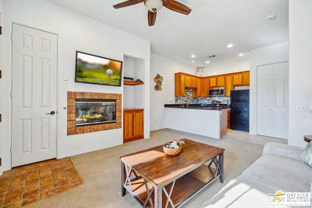 La Quinta, CA 92253,50690 Santa Rosa Plaza #2