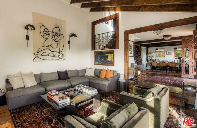 Los Angeles, CA 90068,2820 Westshire Drive