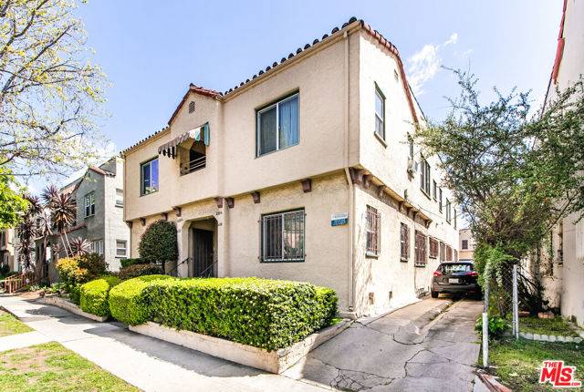 Los Angeles, CA 90036,418 N Orange Grove Avenue
