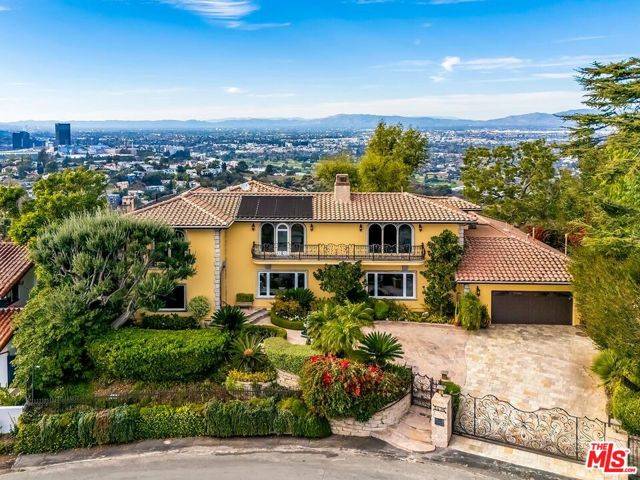 Los Angeles, CA 90068,3595 Wonder View Drive