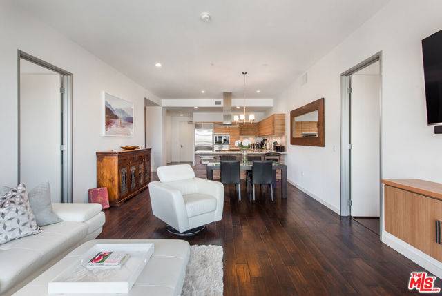 Marina Del Rey, CA 90292,3111 VIA DOLCE #502