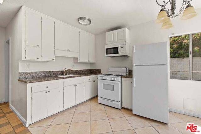 Culver City, CA 90232,3968 Tilden Avenue