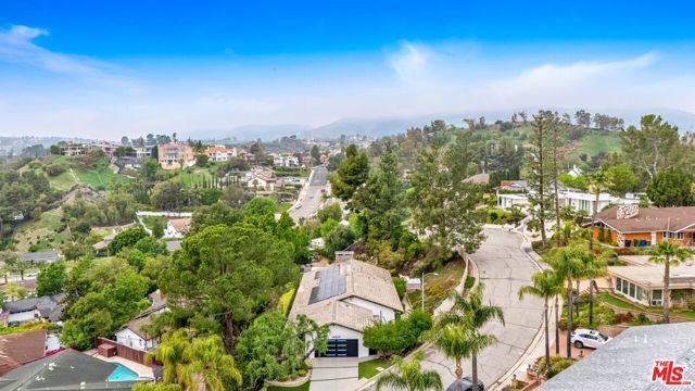 Granada Hills (los Angeles), CA 91344,17219 Midwood Drive