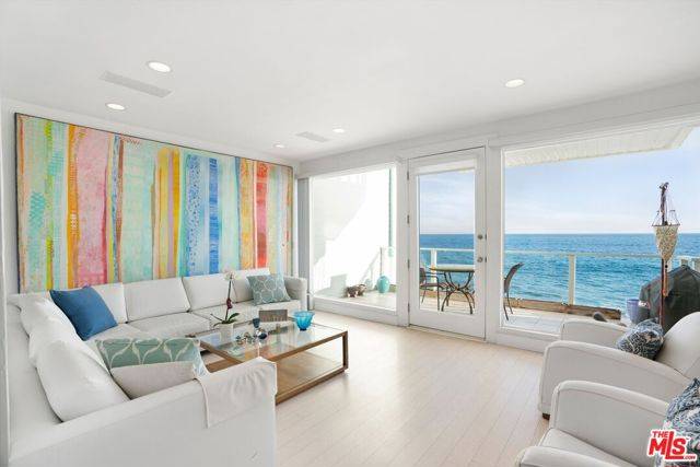 Malibu, CA 90265,21222 Pacific Coast Highway #4