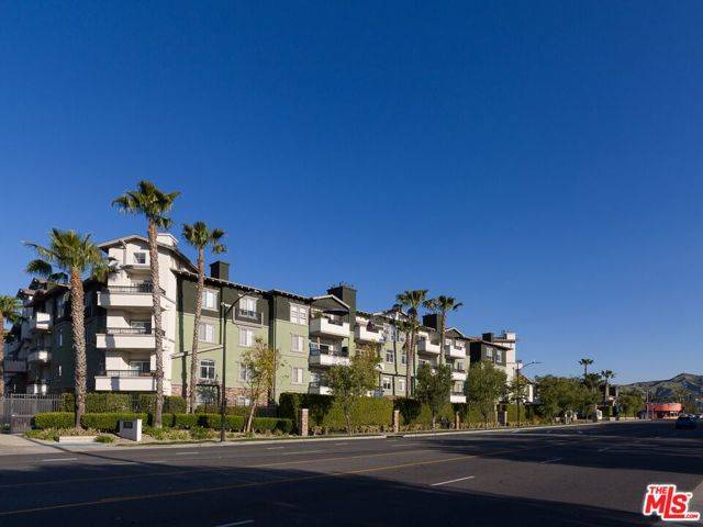 Burbank, CA 91504,1901 N Buena Vista Street #01-305