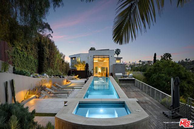 Los Angeles, CA 90068,5751 Valley Oak Drive