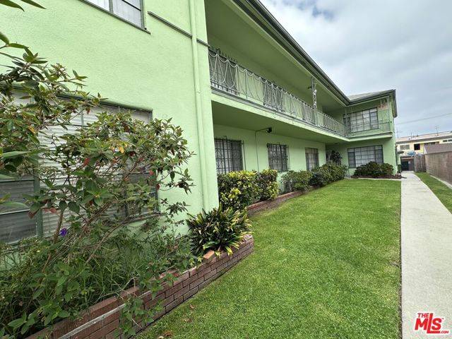 Los Angeles, CA 90008,4161 Marlton Avenue