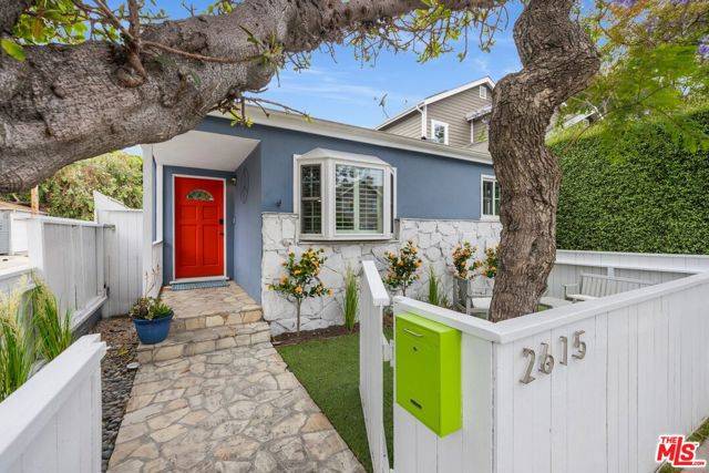 Venice (los Angeles), CA 90291,2615 Beach Avenue