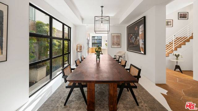 Marina Del Rey, CA 90292,5405 Via Donte