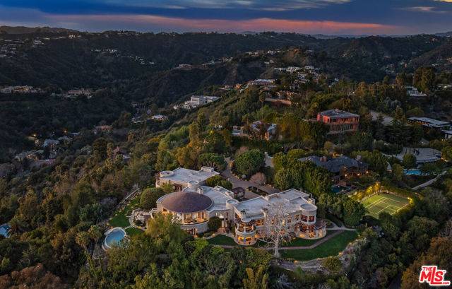 Los Angeles, CA 90077,1101 Bel Air Place