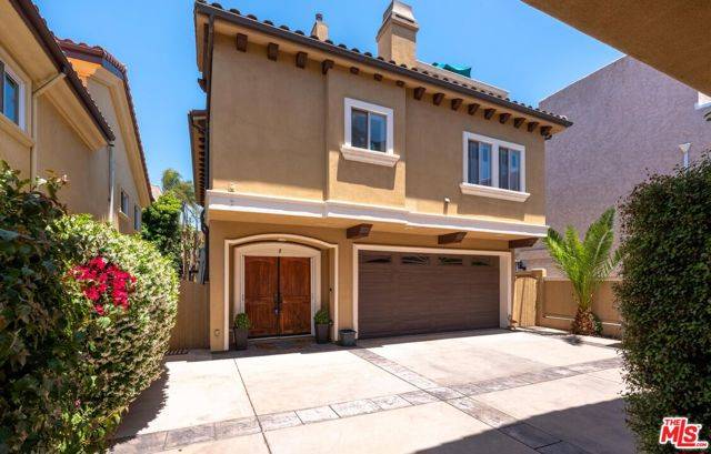 Redondo Beach, CA 90277,520 N Elena Avenue #B