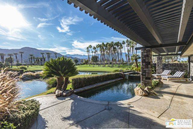 Rancho Mirage, CA 92270,8 Surrey Court