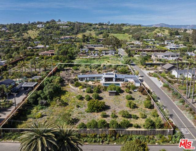 Santa Barbara, CA 93109,415 Yankee Farm Road