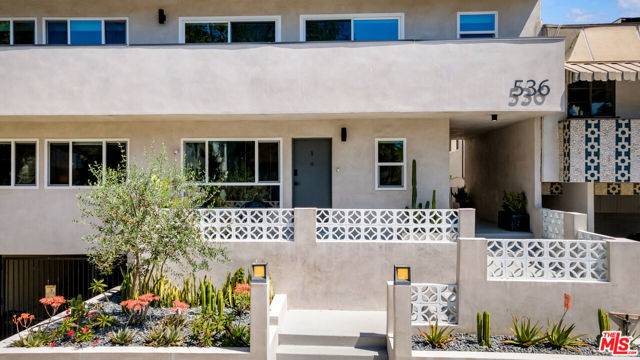 West Hollywood, CA 90048,536 N Orlando Avenue #1