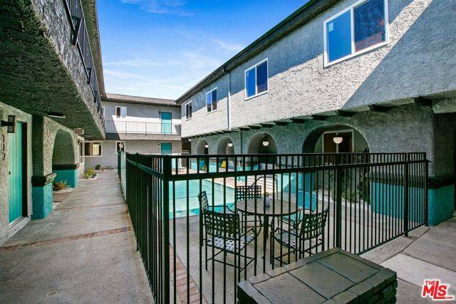 Van Nuys (los Angeles), CA 91406,6640 Woodley Avenue #105